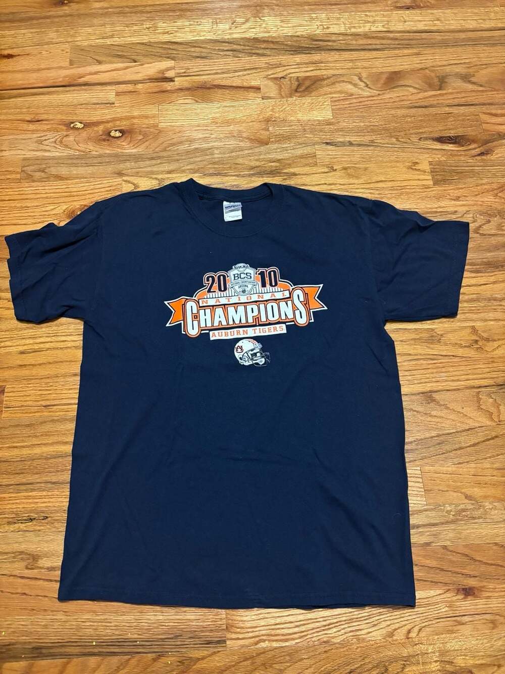 Gildan Auburn Tigers 2010 National Champions T-Shirt Size L